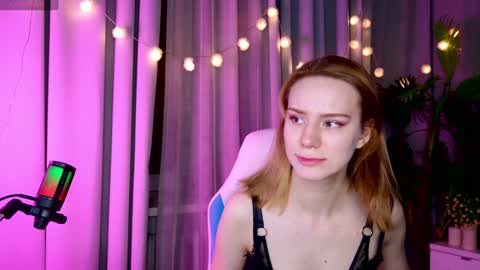 im Amy online show from December 2024 05:22:02 AM