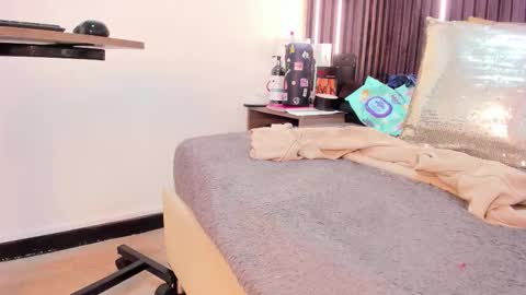 rebecca online show from November 2025 02:06:01 PM