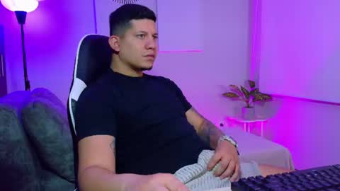 Roberto online show from July 2026 12:26:02 PM