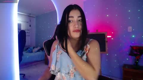 Snapshot of _santalove_ chatting on September 2025 06:32:02 PM SantaLove online show from September 2025 06:32:02 PM