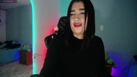 Snapshot of _santalove_ chatting on February 2026 12:17:01 AM SantaLove online show from February 2026 12:17:01 AM