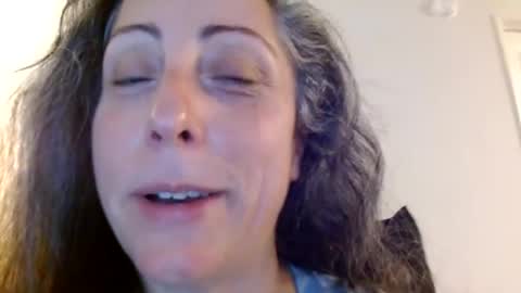 Sara Lynn online show from August 2026 04:16:01 AM