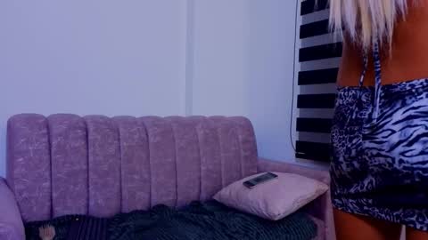 Scarlett online show from December 2025 05:48:01 AM