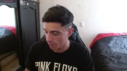 Snapshot of _schnnneider_ chatting on September 2025 07:47:01 PM SCHNEIDER online show from September 2025 07:47:01 PM