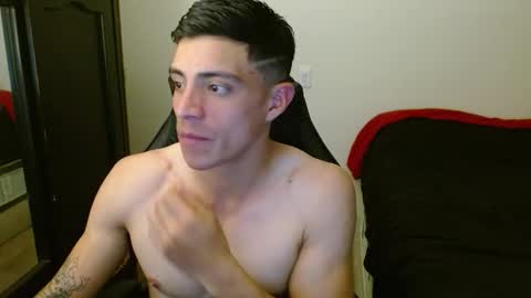 Snapshot of _schnnneider_ chatting on October 2025 12:30:02 AM SCHNEIDER online show from October 2025 12:30:02 AM