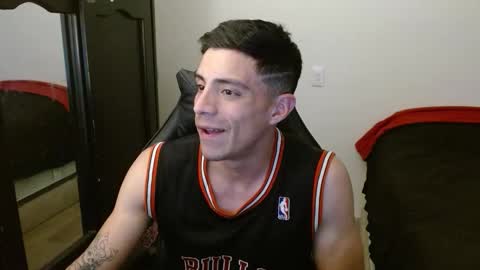 Snapshot of _schnnneider_ chatting on October 2025 09:35:02 PM SCHNEIDER online show from October 2025 09:35:02 PM