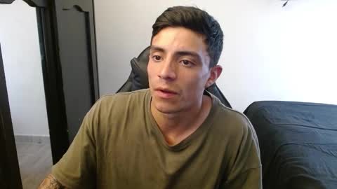 Snapshot of _schnnneider_ chatting on October 2025 04:46:01 PM SCHNEIDER online show from October 2025 04:46:01 PM