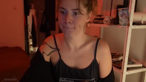 Lia online show from October 2025 07:10:02 PM