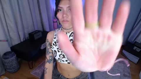 Laura online show from January 2026 03:01:02 AM