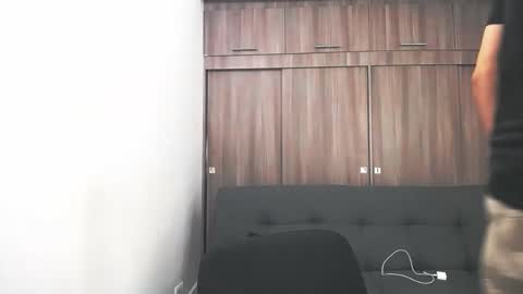 Juan Pablo-independent model online show from September 2025 10:46:02 PM