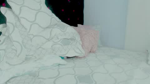 Alexa online show from October 2025 04:37:01 PM