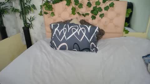 Snapshot of _sexyredhead_ chatting on May 2026 04:03:02 PM KATA online show from May 2026 04:03:02 PM