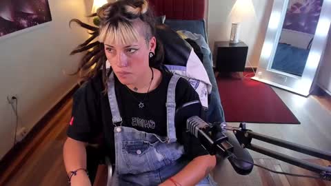 _sharlotte777 online show from January 2025 05:06:01 PM