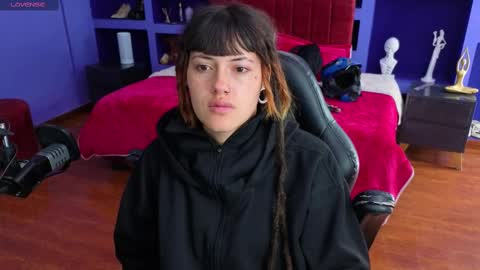 _sharlotte777 online show from September 2025 02:19:01 PM