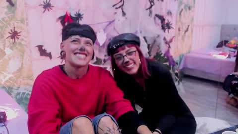 _sharlotte777 online show from October 2025 05:47:03 PM