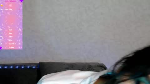 Snapshot of _shynikki chatting on March 2025 06:01:02 PM _shynikki online show from March 2025 06:01:02 PM