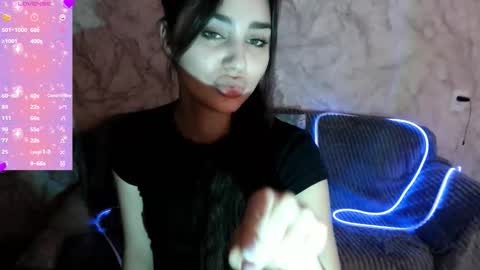 Snapshot of _shynikki chatting on October 2025 04:10:02 AM _shynikki online show from October 2025 04:10:02 AM