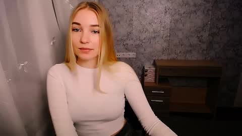 Snapshot of _snow_queen__ chatting on January 2025 10:02:01 AM Rachel online show from January 2025 10:02:01 AM