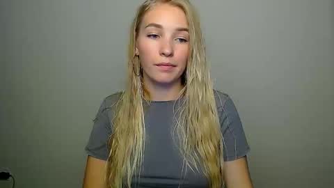 Snapshot of _snow_queen__ chatting on October 2025 06:38:02 PM Rachel online show from October 2025 06:38:02 PM