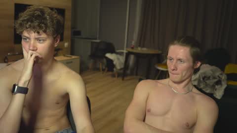 OLIVERpvt is open online show from January 2025 04:20:01 PM