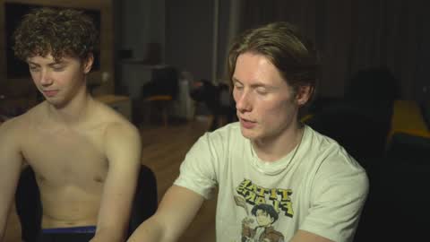 OLIVERpvt is open online show from February 2025 03:08:02 PM