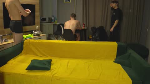 OLIVERpvt is open online show from November 2025 12:15:02 PM