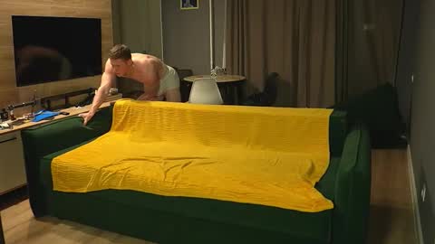 OLIVERpvt is open online show from December 2025 03:03:02 AM