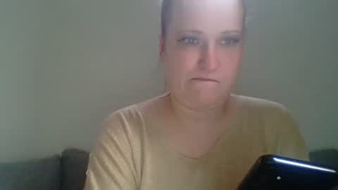 Melisa online show from January 2025 11:36:02 AM