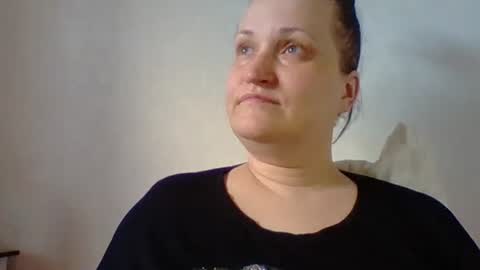 Melisa online show from February 2025 03:18:02 PM