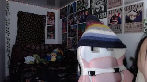 Snapshot of _succubowie_ chatting on September 2025 10:47:01 PM Succubowie online show from September 2025 10:47:01 PM