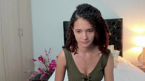 Sussi online show from March 2025 04:25:01 PM