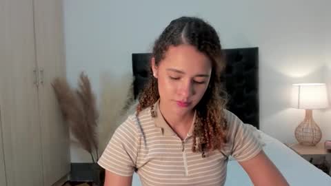 Sussi online show from November 2025 01:55:01 PM