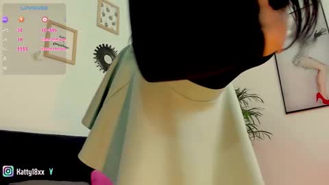 Snapshot of _sweet_kitty1 chatting on October 2025 12:44:01 AM    online show from October 2025 12:44:01 AM