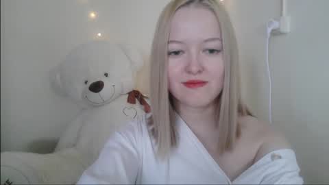 _sweet_smile_ online show from February 2026 09:35:02 AM