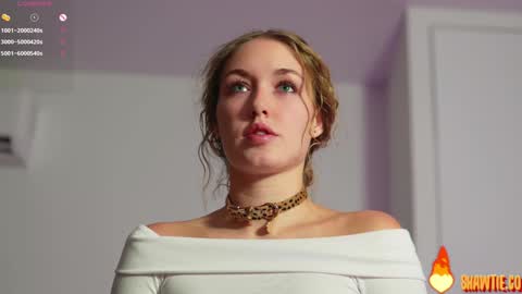 Snapshot of _taylor_swift chatting on October 2025 11:53:01 AM Taylor online show from October 2025 11:53:01 AM