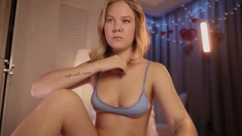 Annie online show from February 2026 02:40:02 AM