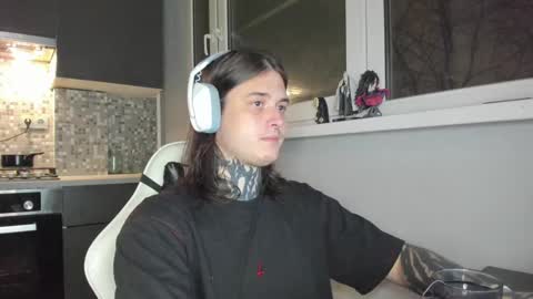 _torfin_ online show from March 2025 07:26:02 PM