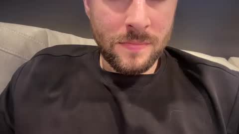 Snapshot of _ur_happy_meal chatting on February 2025 05:02:01 AM DJ online show from February 2025 05:02:01 AM