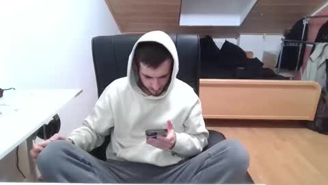 Snapshot of _v_l_a_d_ chatting on October 2025 12:46:02 AM Vlad online show from October 2025 12:46:02 AM