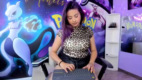Snapshot of _valeryboobs_ chatting on January 2025 02:07:02 PM _valeryboobs_ online show from January 2025 02:07:02 PM