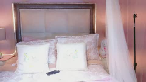 Snapshot of _valuu chatting on May 2026 12:43:01 PM Valuu online show from May 2026 12:43:01 PM