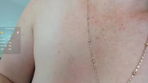 Snapshot of _victoria_collins chatting on January 2025 05:35:02 PM Sol online show from January 2025 05:35:02 PM