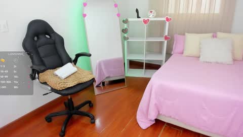 Snapshot of _victoria_collins chatting on February 2025 06:16:01 PM Sol online show from February 2025 06:16:01 PM