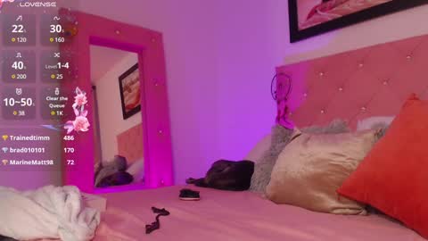 Snapshot of _victoria_florez chatting on December 2024 10:02:02 PM VICTORIA online show from December 2024 10:02:02 PM