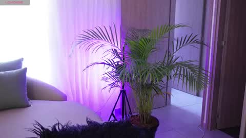 Snapshot of _victoria_florez chatting on September 2025 08:20:02 PM VICTORIA online show from September 2025 08:20:02 PM