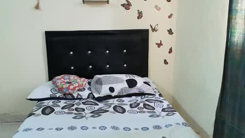 _victoriia_971 online show from November 2025 12:05:02 PM