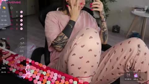 Alis online show from November 2025 09:44:02 AM