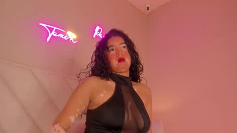 Snapshot of _wendy_x chatting on November 2025 11:54:02 AM _wendy_x online show from November 2025 11:54:02 AM