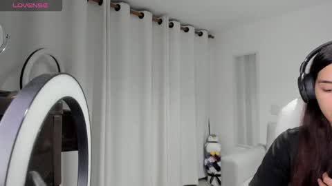 Luisa  online show from February 2026 02:54:01 AM