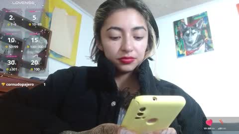 Snapshot of _zoebakers chatting on January 2025 01:24:02 PM Zoe online show from January 2025 01:24:02 PM